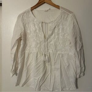 GAP Beautiful Embroidered Top Rayon Cotton3/4 Sleeves women S